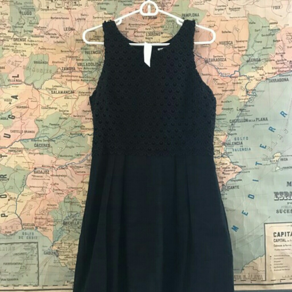 NWT Lovely black Ann Taylor LOFT dress Sz 8