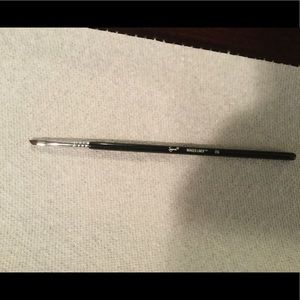 Sigma Eo6 slant tip brush