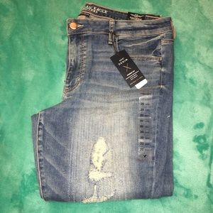 Plus-Size American Eagle Jeans, NWT!