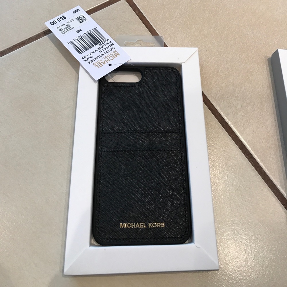 Michael Kors iPhone 7plus case with two pockets