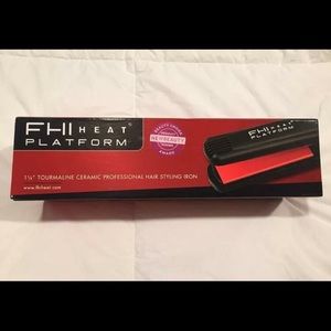 FHI HEAT Ceramic Professional Styling Iron