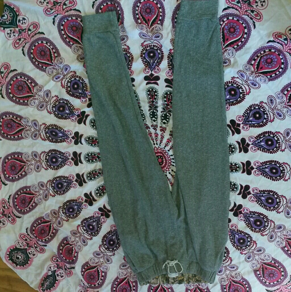 Gray sweats - Picture 2 of 3