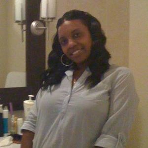 Meet your Posher, Dominique