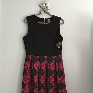 Taylor Black w/ Fuschia print Dress