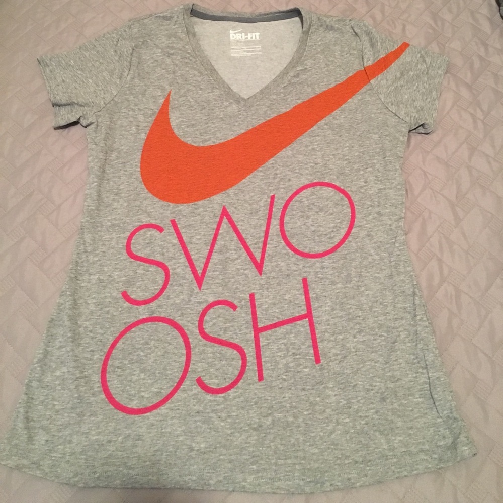 Women's nike swoosh t shirt