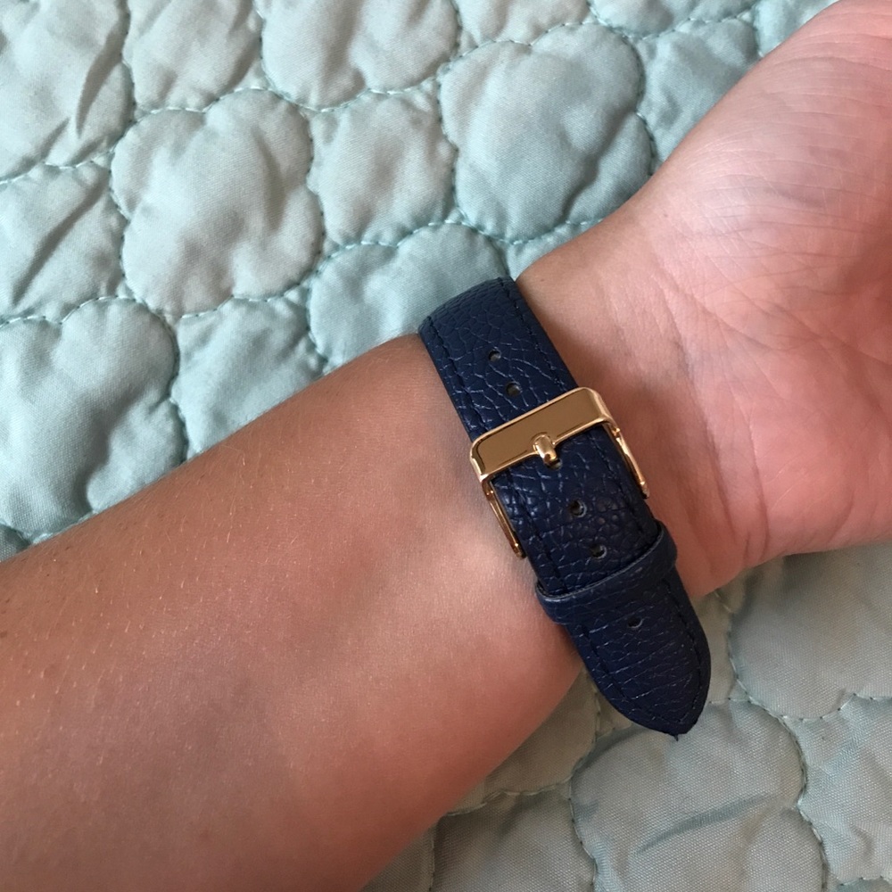 watch - Picture 2 of 3