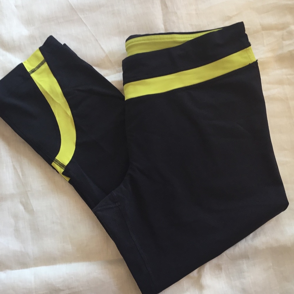 Lululemon Run Inspire Crop II size 12
