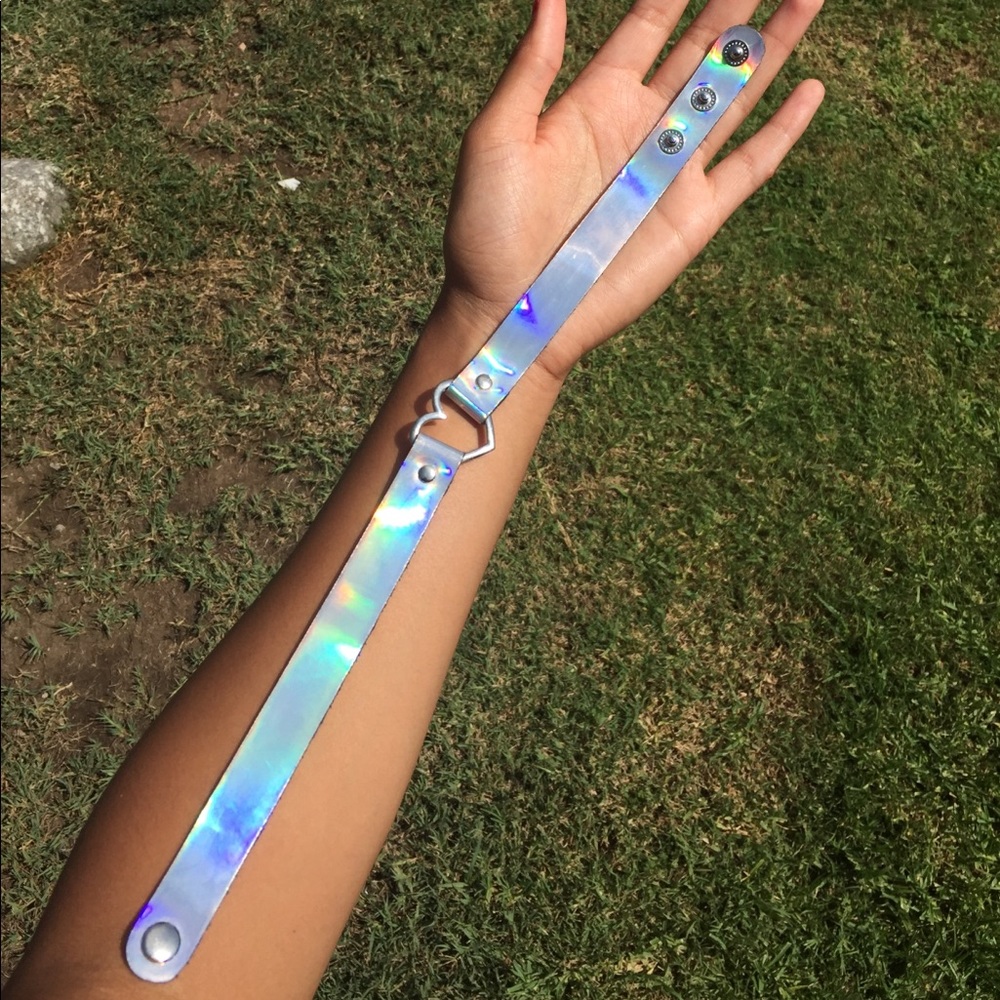 Rave Holographic heart ring choker