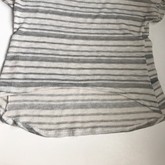 Basic white & grey high-low stripe tee - Picture 5 of 6
