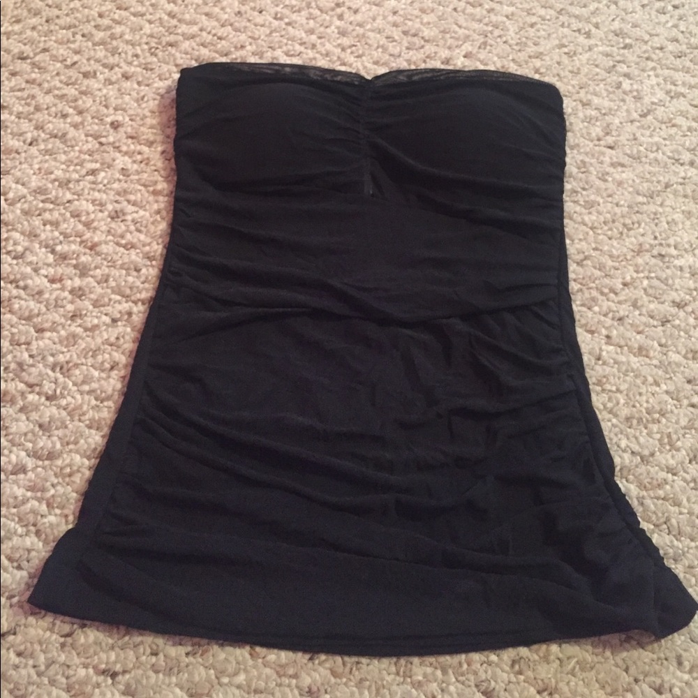 Black strapless shirt