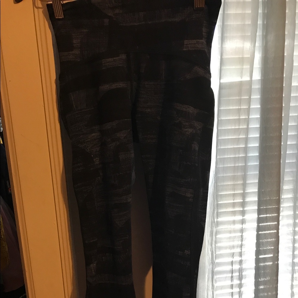 Lululemon printed cropped legging- Sold On Mercari