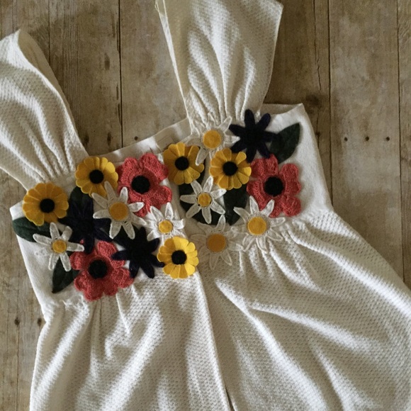 Anthropologie Sweaters - Anthropologie Moth Park Days floral appliqué cardi