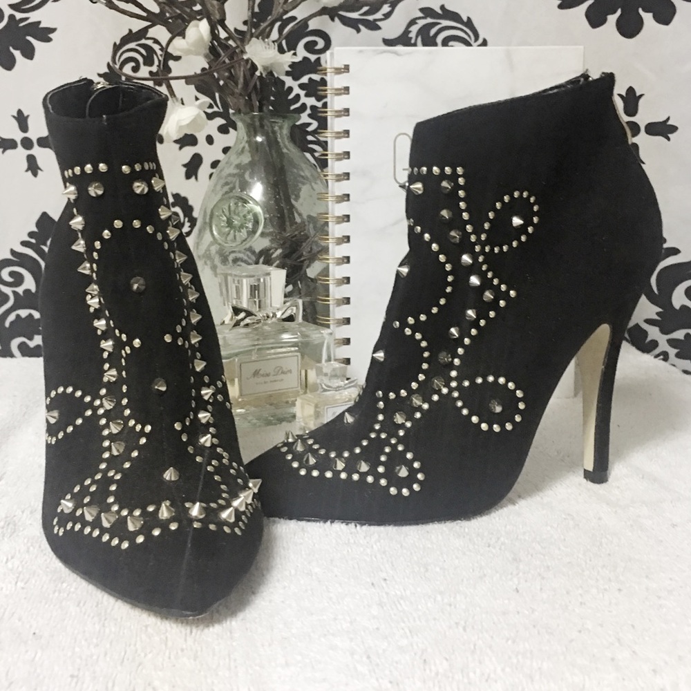 Gold Studded Heels