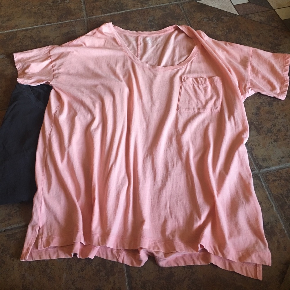 Set of 2 Pocket Tees