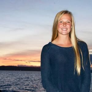 Meet your Posher, Hailey