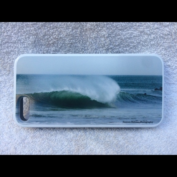 iPhone 5/5s Protective Wave Case - Picture 1 of 5