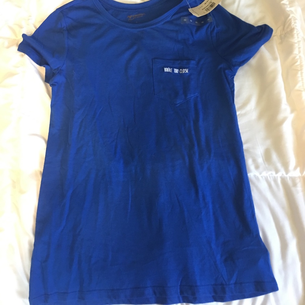 blue pocket tee