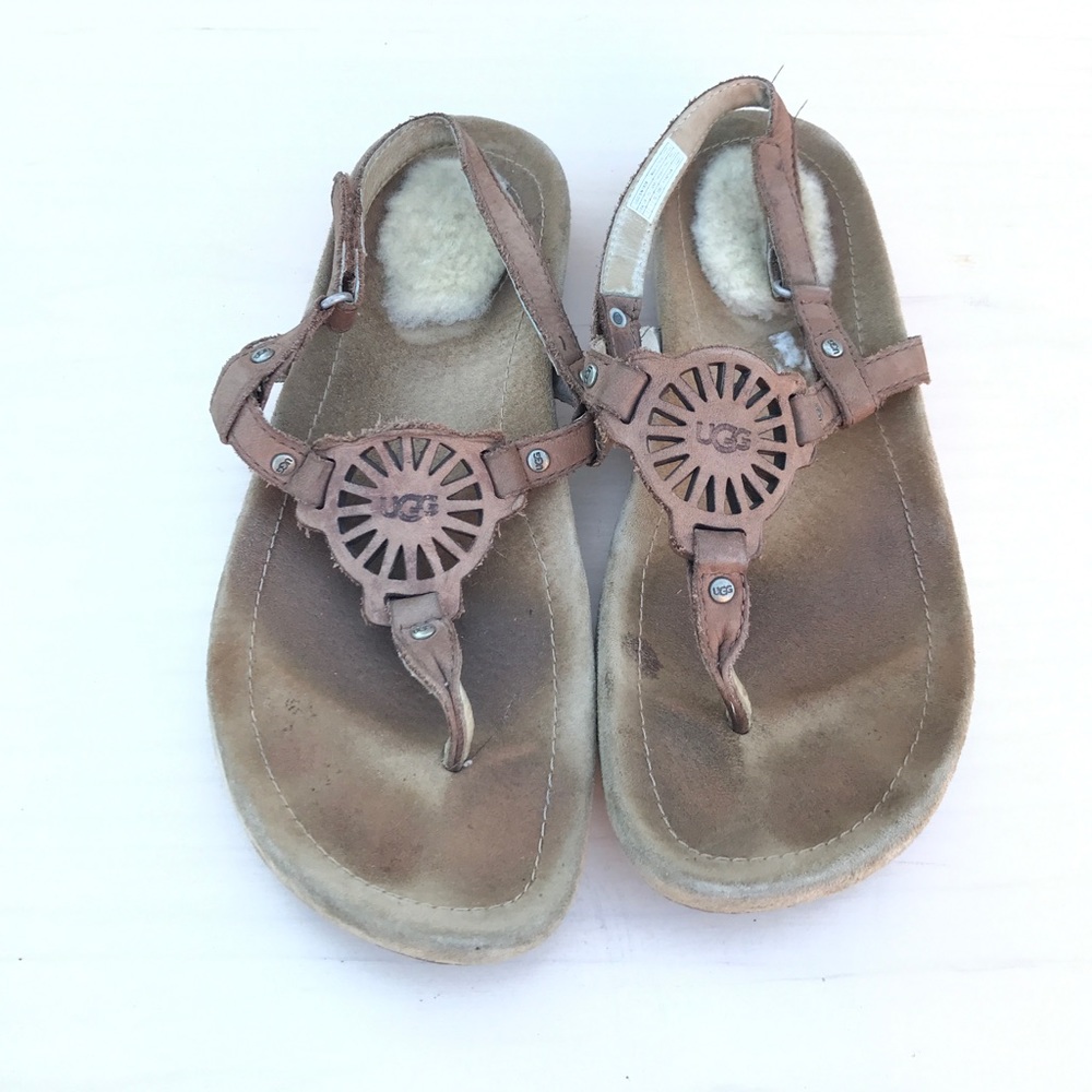 Ugg kids sandals