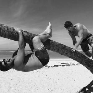 Meet your Posher, Hunter