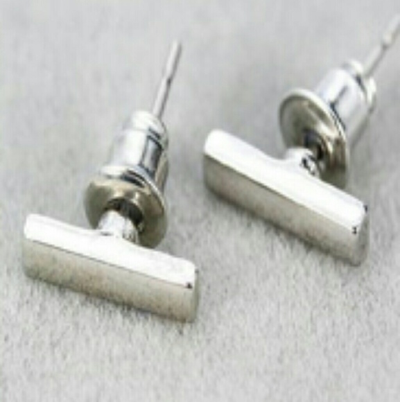  Silver Plated Tiny Bar Stud Earrings - Picture 5 of 5