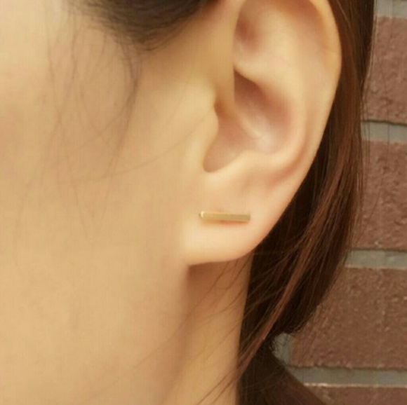  Silver Plated Tiny Bar Stud Earrings - Picture 3 of 5