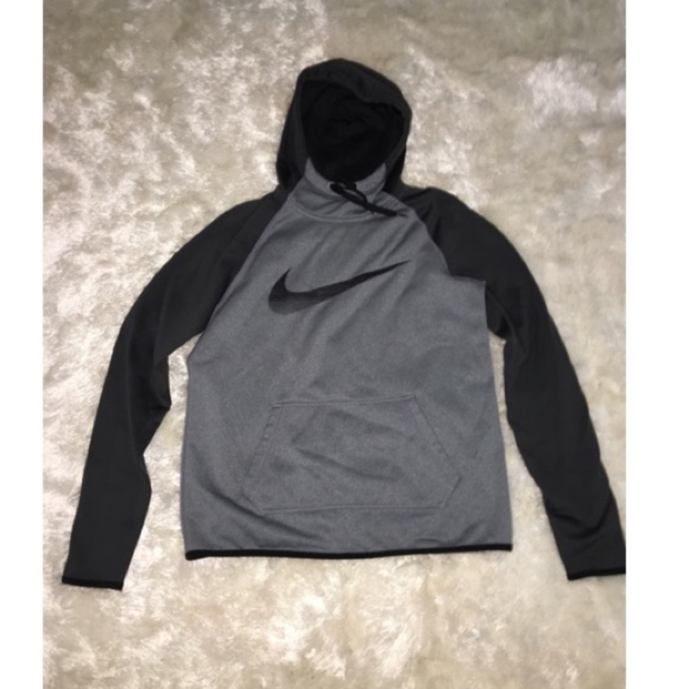 Nike sweatshirt