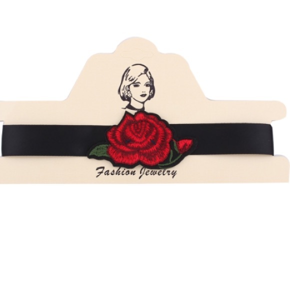 Beautiful bohemian Floral chocker necklace - Picture 6 of 6