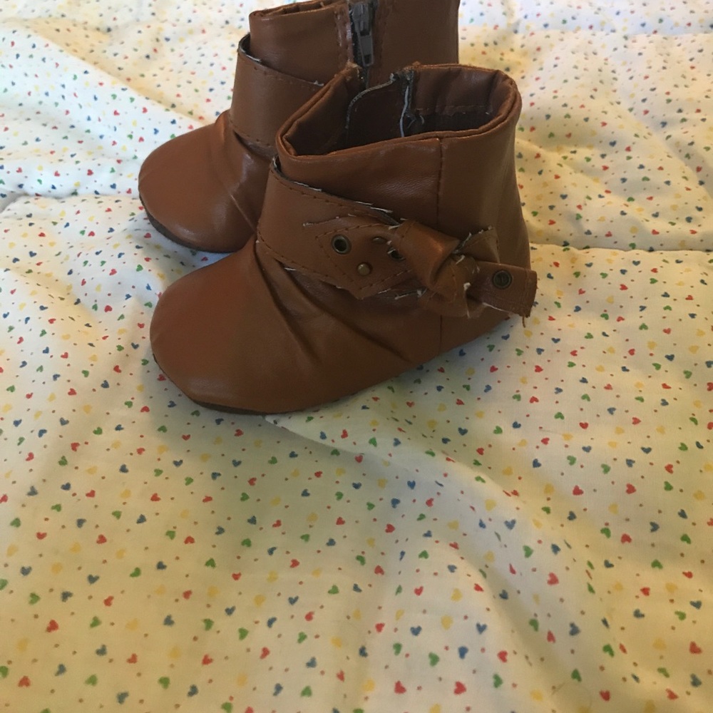 Brown ankle boots