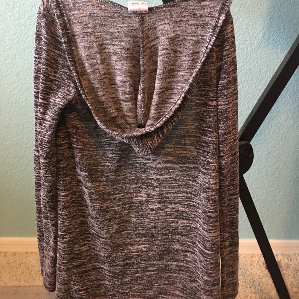Comfy sweater for girls! - Picture 2 of 3