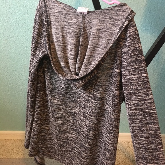 Comfy sweater for girls! - Picture 3 of 3