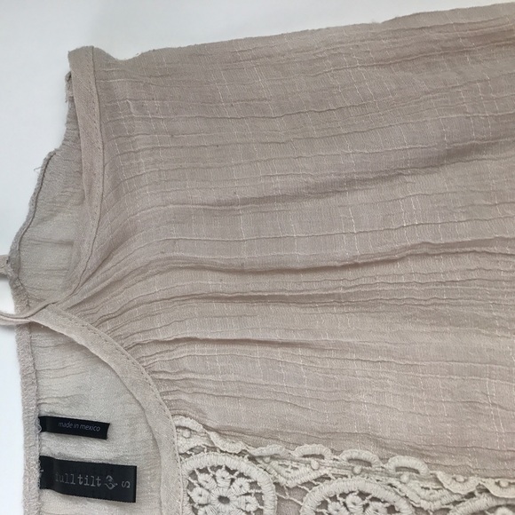 Casual cream colored tank w/  lace up front accent - Picture 4 of 5