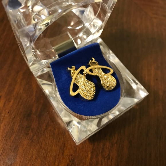 Hip Hop Bling Iced Out Miami Heat Stud Earring - Picture 2 of 3