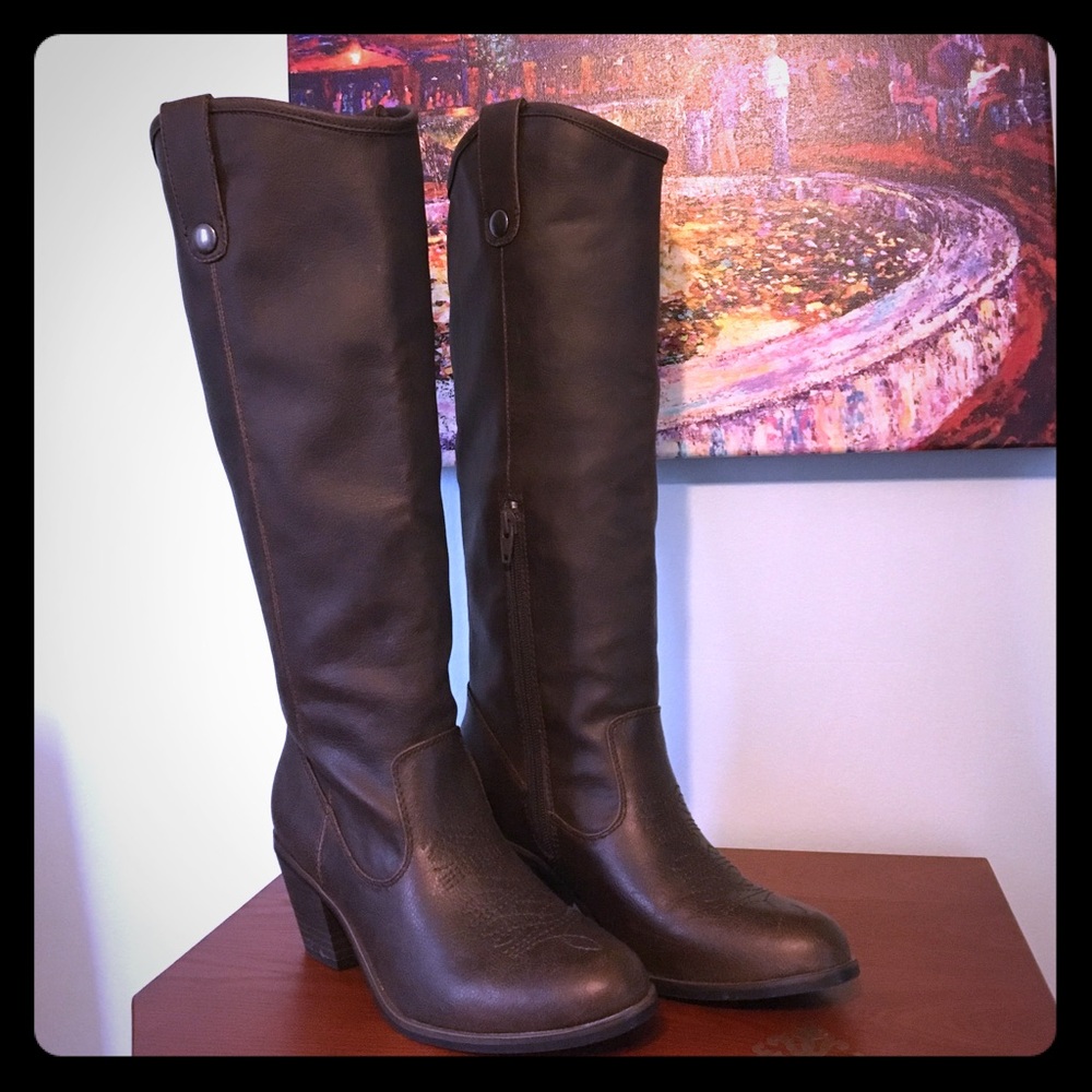Brown heeled boots