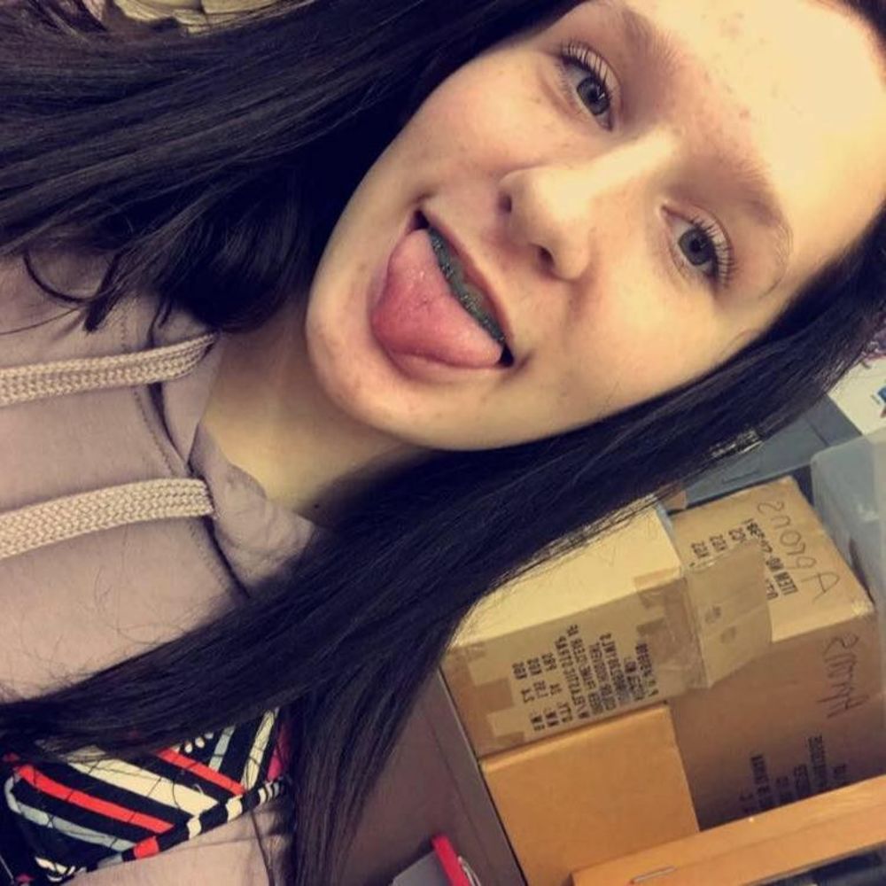 Meet your Posher, Brenna