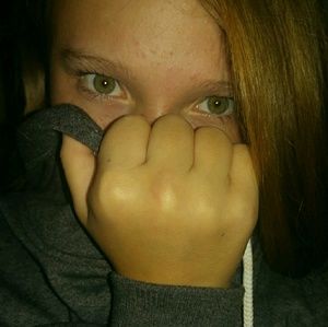 Meet your Posher, Leanne