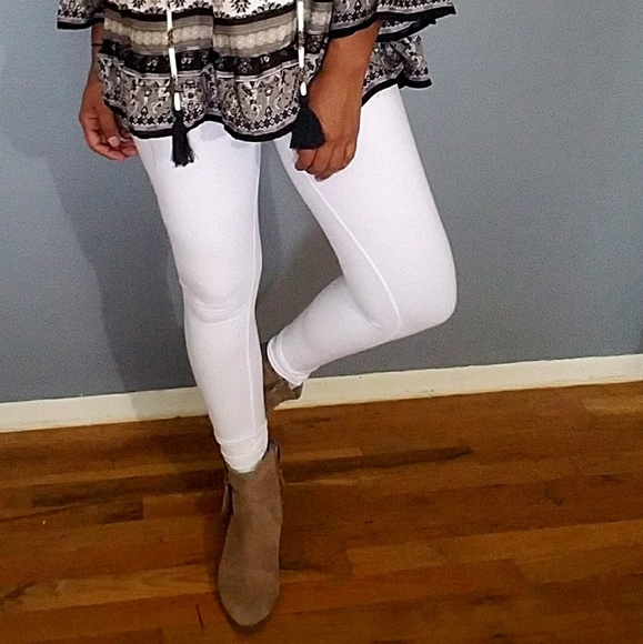 SOFT KNIT WHITE LEGGINGS - Picture 3 of 5