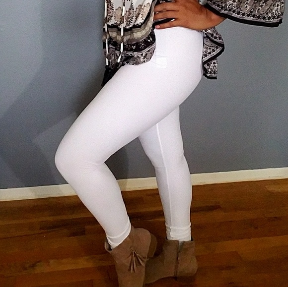 SOFT KNIT WHITE LEGGINGS - Picture 4 of 5
