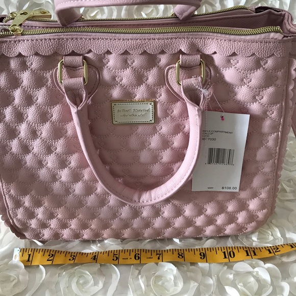 Betsey Johnson quilted bag - Picture 6 of 8