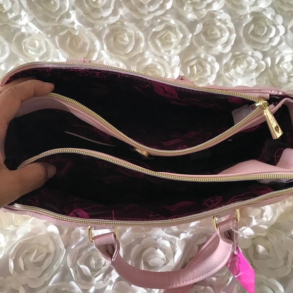 Betsey Johnson quilted bag - Picture 7 of 8