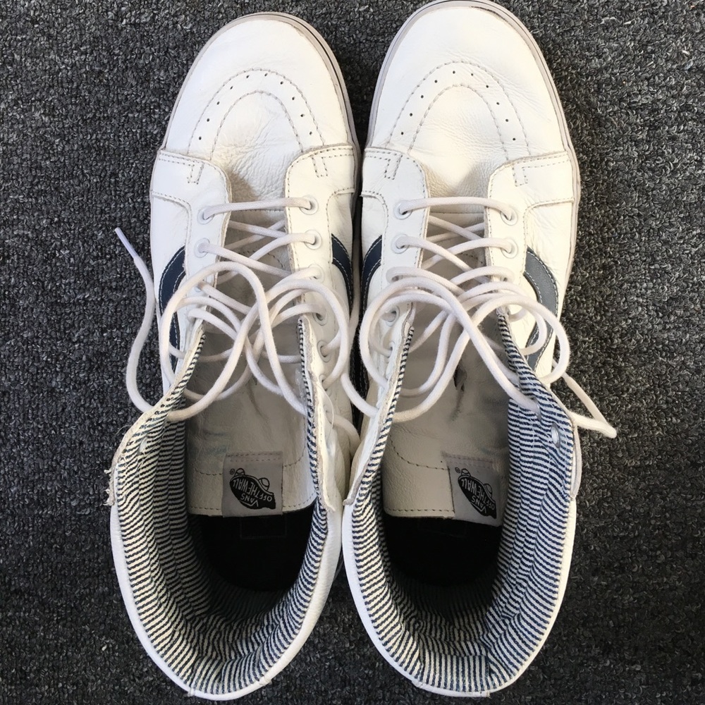 Men's Vans Mid Shoe