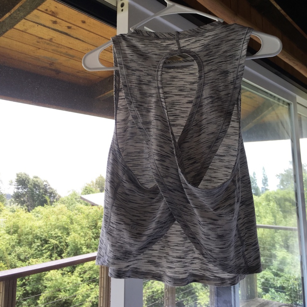 Lululemon crisscross tank top