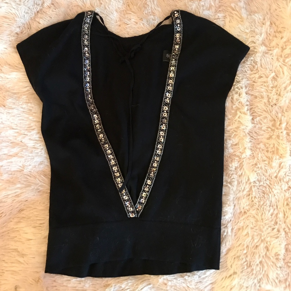 Backless sequin sweater tee