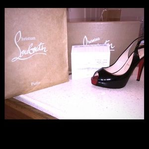 Christian louboutin peep toe heels