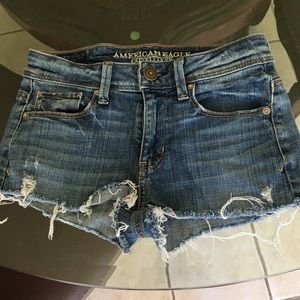 American eagle distressed denim shorts