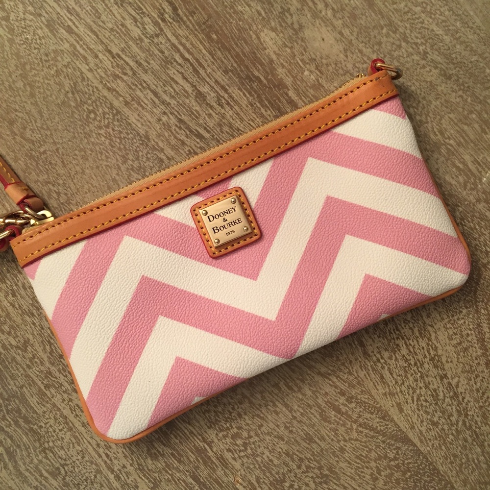 Dooney & Bourke pink and white chevron wristlet