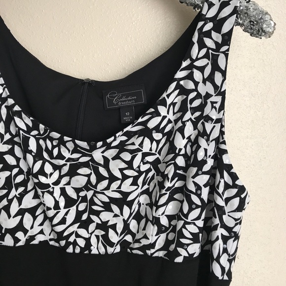 Black dress - Picture 2 of 3