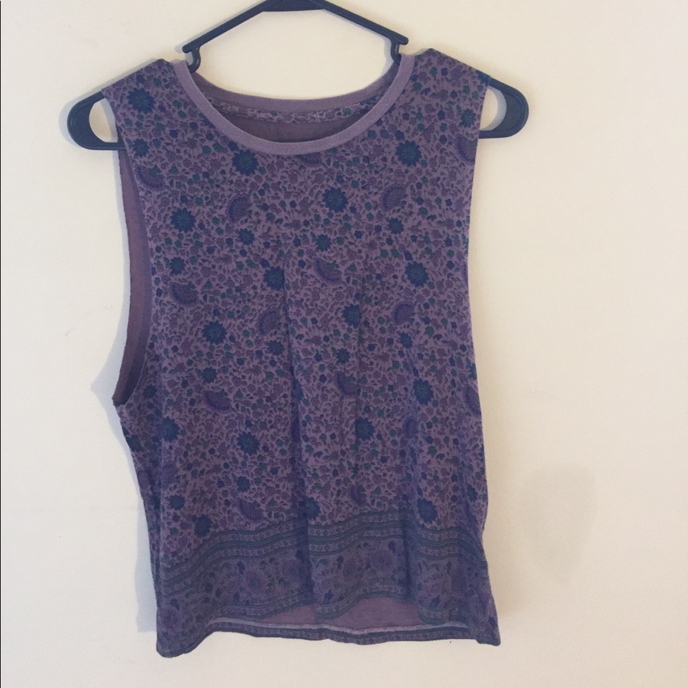 American Eagle patterned tank