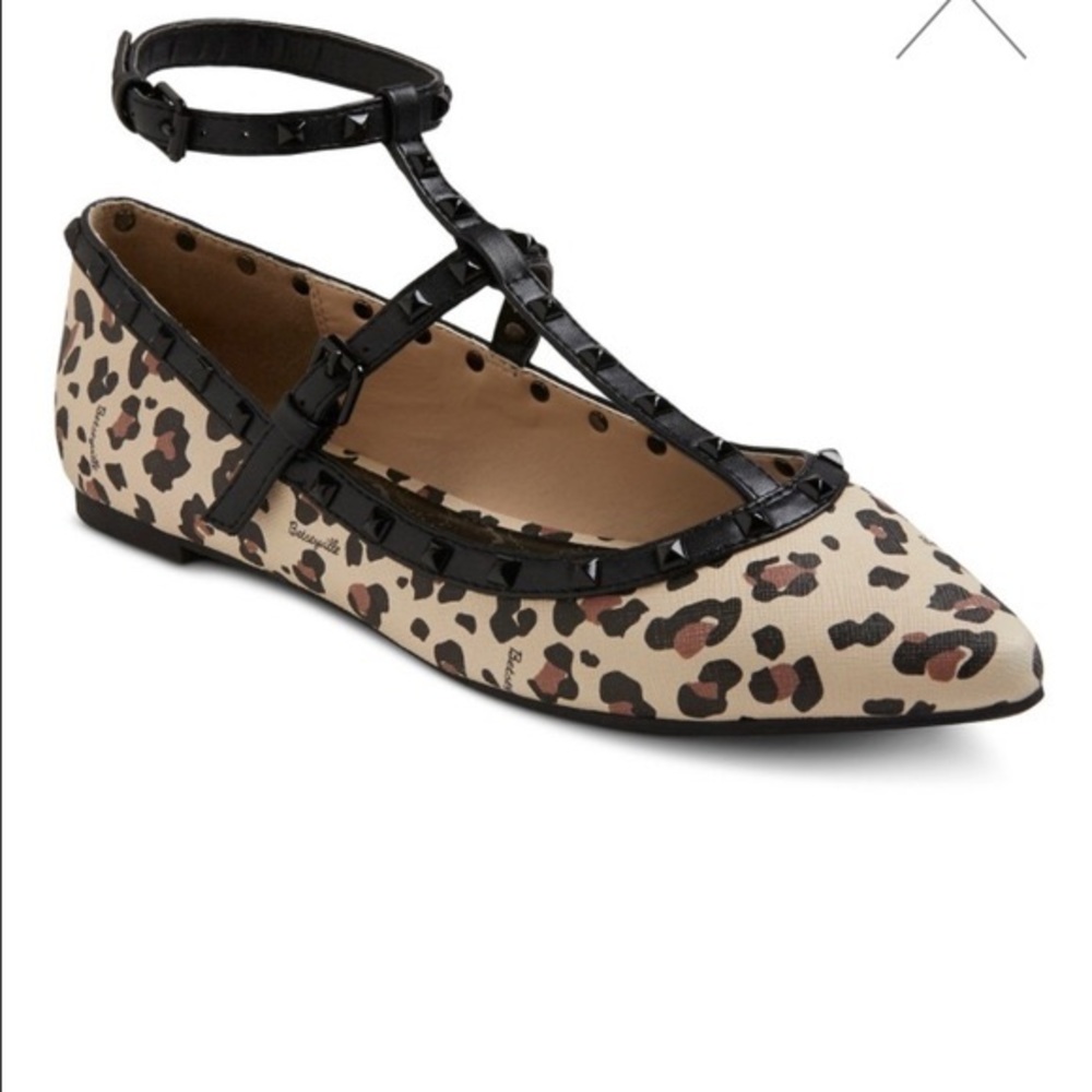 🌸Host Pick🌸 Betsy Johnson Betseyville Flats