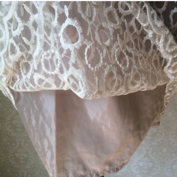 Ivory/taupe overlay dress ✨Host Pick✨ - Picture 3 of 4