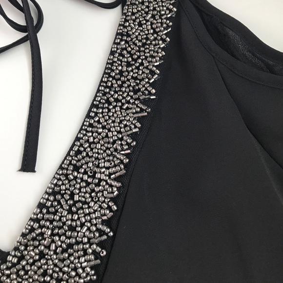 Black quarter- sleeve open shoulder & gold accent - Picture 4 of 6